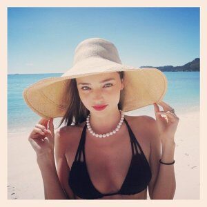 Miranda Kerr Stayed Shaded Under Sun Hat Beach 5114621